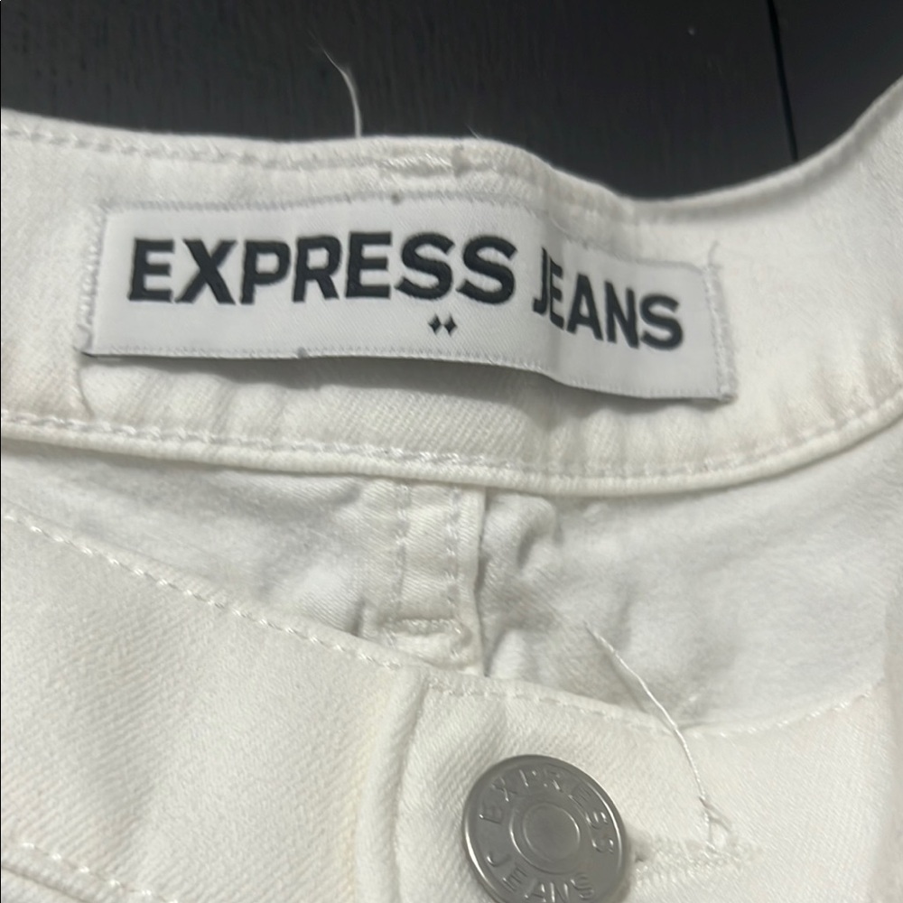 Express White Ripped Jeans - Picture 3 of 6